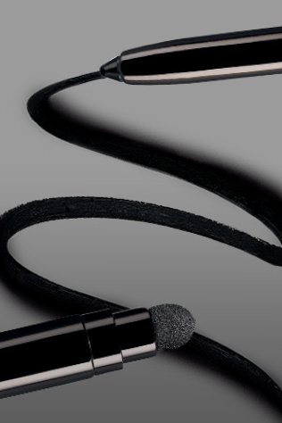 visuel texture produit Info produit Crayon gel Tattoo Liner Smokey