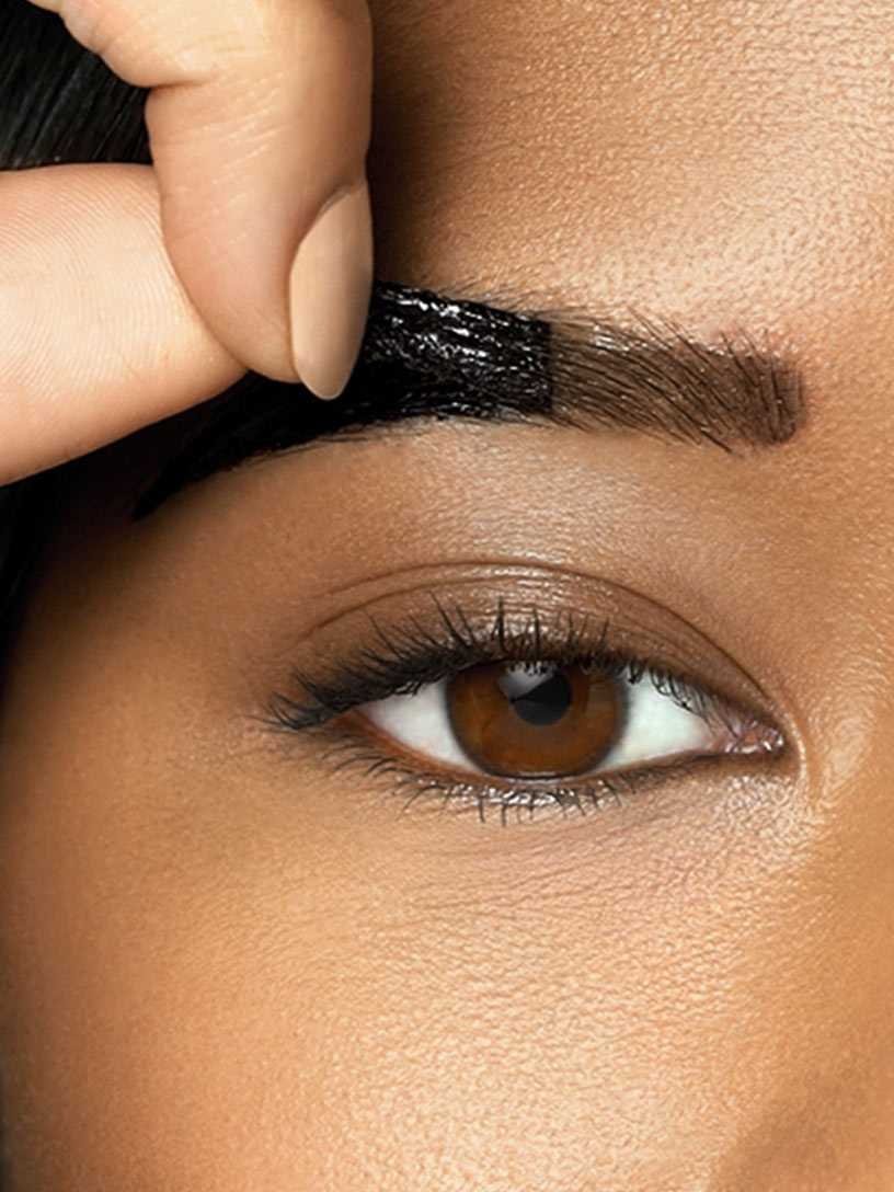 maybelline half width image with number encre sourcil 3